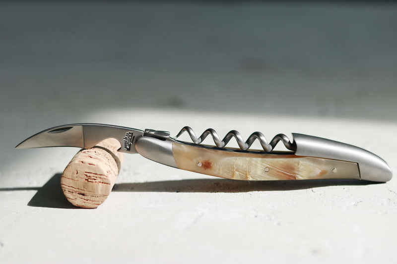 Forge De Laguiole Sommelier Aubrac Horn med sateng stål