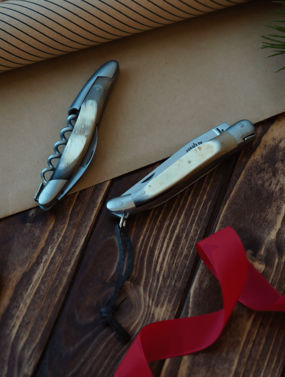 Gavesett - Aubrac Kuhorn - Sommelierkniv og Foldekniv - Forge De Laguiole