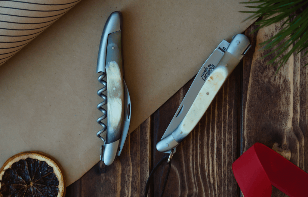 Gavesett - Aubrac Kuhorn - Sommelierkniv og Foldekniv - Forge De Laguiole