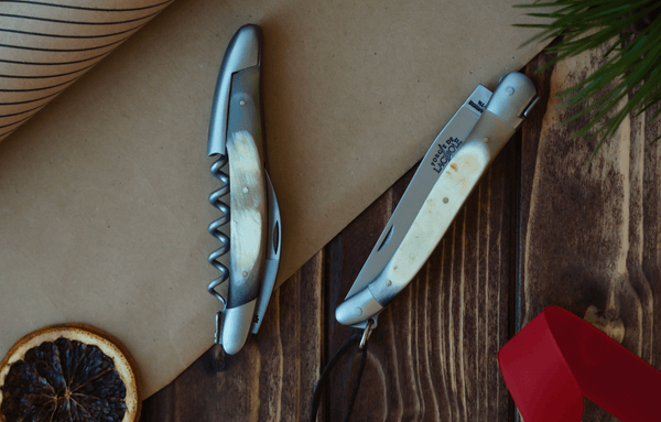 Gavesett - Aubrac Kuhorn - Sommelierkniv og Foldekniv - Forge De Laguiole