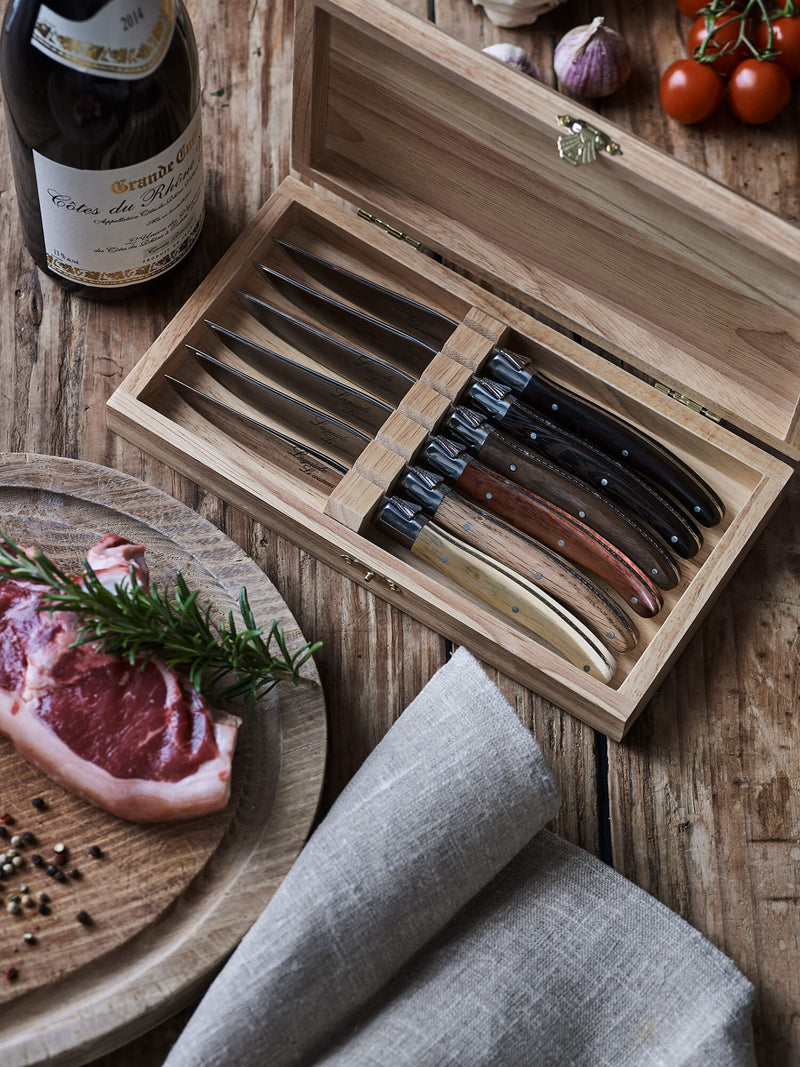 Laguiole Le Couteau kniver med 6 forskjellige tresorter