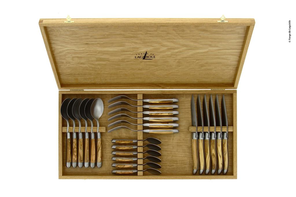 Forge De Laguiole kniver med håndtak i oliventre